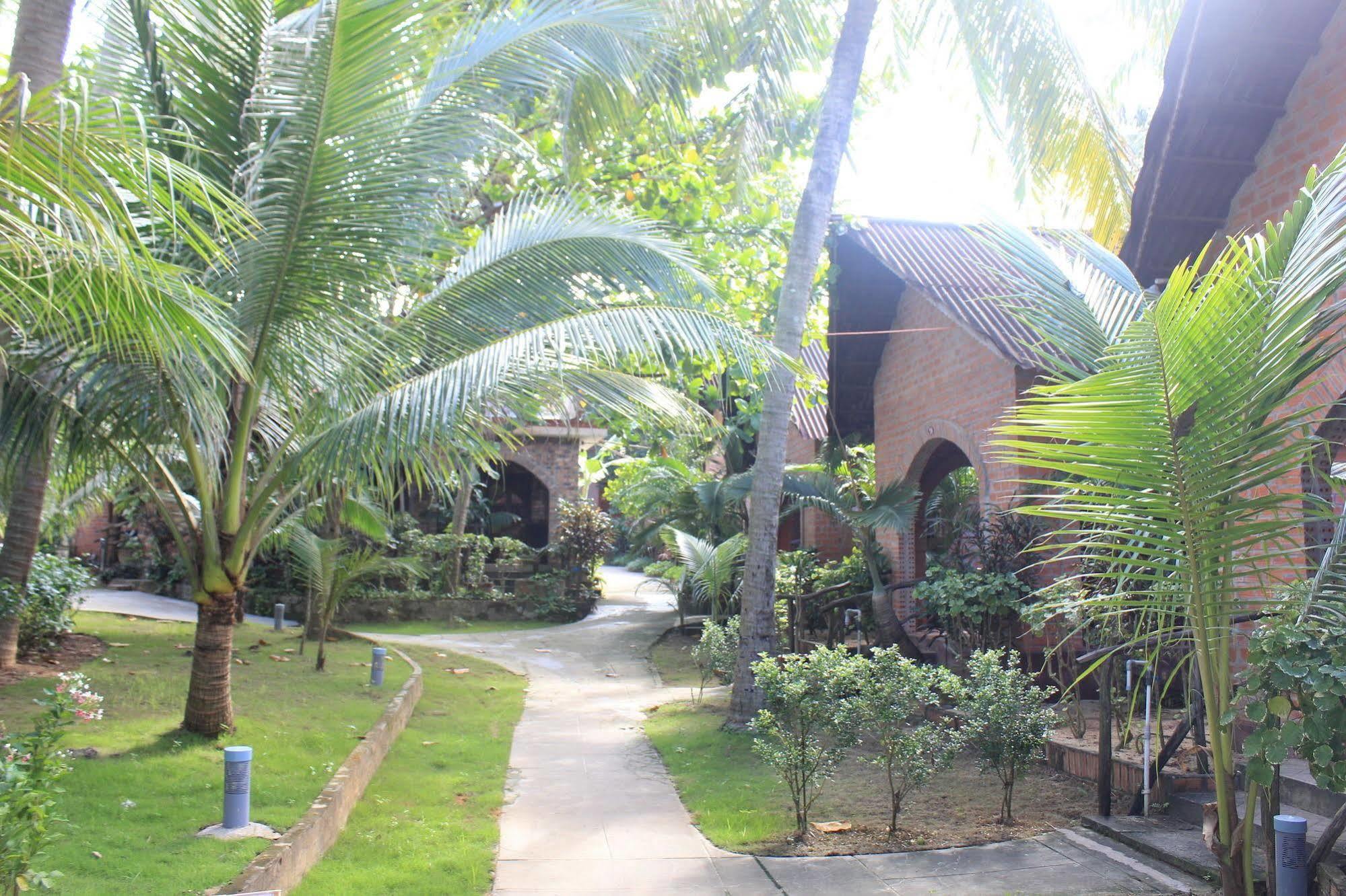 Lien Hiep Thanh Homestay & Beach Bar Фу Куок Екстериор снимка
