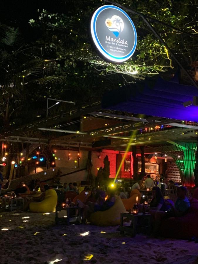 Lien Hiep Thanh Homestay & Beach Bar Фу Куок Екстериор снимка